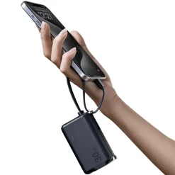 Fusion Built-in USB-C 3-in-1 Power Bank, 5000 mAh, Black (A1636H11)<Anker Hot