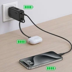 Fusion Built-in USB-C 3-in-1 Power Bank, 5000 mAh, Black (A1636H11)<Anker Hot