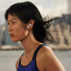 AirPods (3rd Gen) Bluetooth Earbuds with Lightning Charging Case, White (MPNY3AM/A)<Apple Online