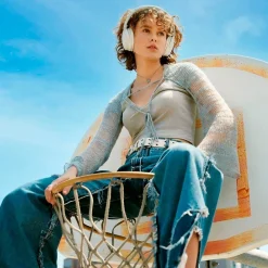 QuietComfort Wireless Active Noise Cancelling Over-the-Ear Headphones, White Smoke (884367-0200)<Bose