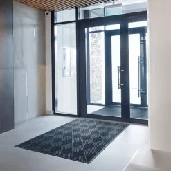 Coastwide Professional ™ Commercial Wiper/Scraper Floor Mat, 4' x 6', Charcoal (CW23071)