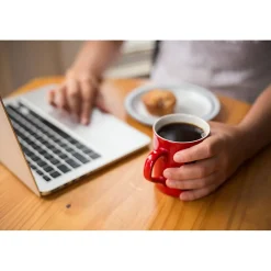 Folgers Classic Roast Ground Coffee, Medium Roast, 25.9 oz., 6/Carton (2550030407CT)