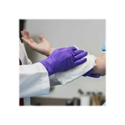 Powder Free Nitrile Exam Gloves, Medium, Purple, 100/Box (55082)<Kimberly-Clark Clearance