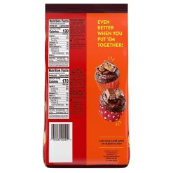 Hershey's KIT KAT and REESE'S Assorted Milk Chocolate Flavored Miniatures, Candy Party Pack, 33.36 oz (HEC40040)