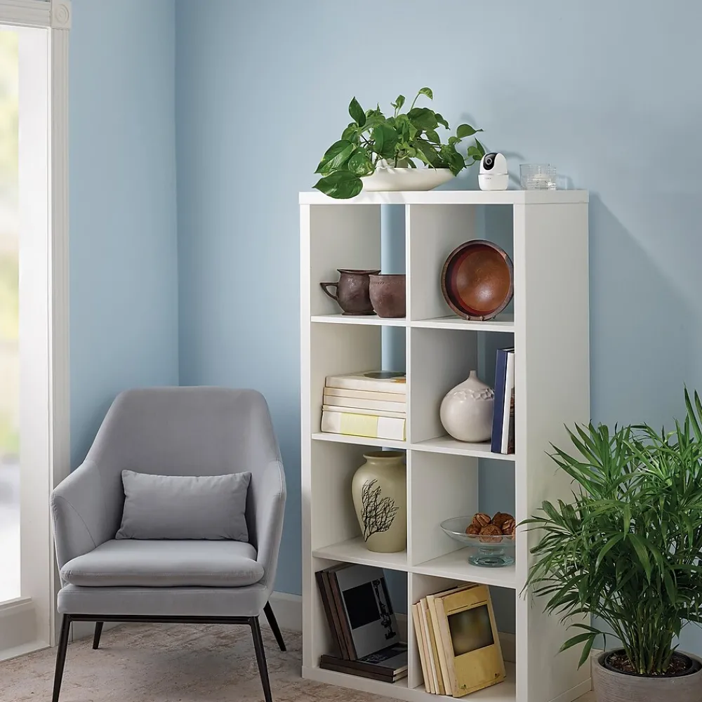 Lorex 2K QHD Indoor Wi-Fi Smart Pan-and-Tilt Security Camera with Person Detection, White (W462AQC-E)