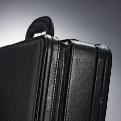 Expandable Laptop Attache, Black Leather (44077-1041)<Samsonite Discount