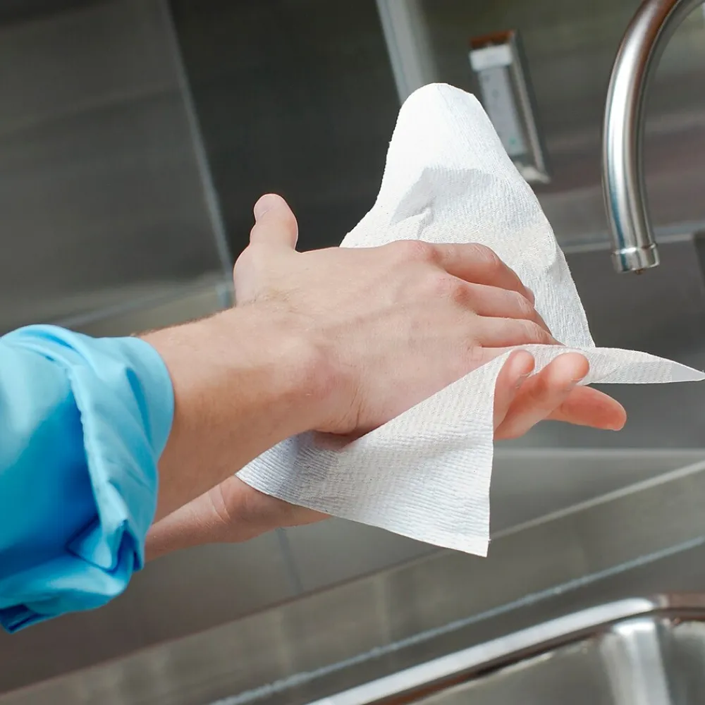 Scott Essential Recycled C-Fold Paper Towels, 1-ply, 200 Sheets/Pack, 9 Packs/Carton (03623)