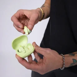 Smokin' Buds True Wireless Earbuds with Microphone & Charging Case, Bluetooth, Matcha (S2TAW-R954)<Skullcandy Hot