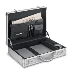 Midtown Fifth Avenue Hard-Sided Aluminum Attache, Laptop Compatible, Titanium (AC100-10)<Solo New York New