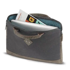 Pilot Slim Brief 15.6 Inch Laptop Sleeve (UBN130-10)<Solo New York Clearance
