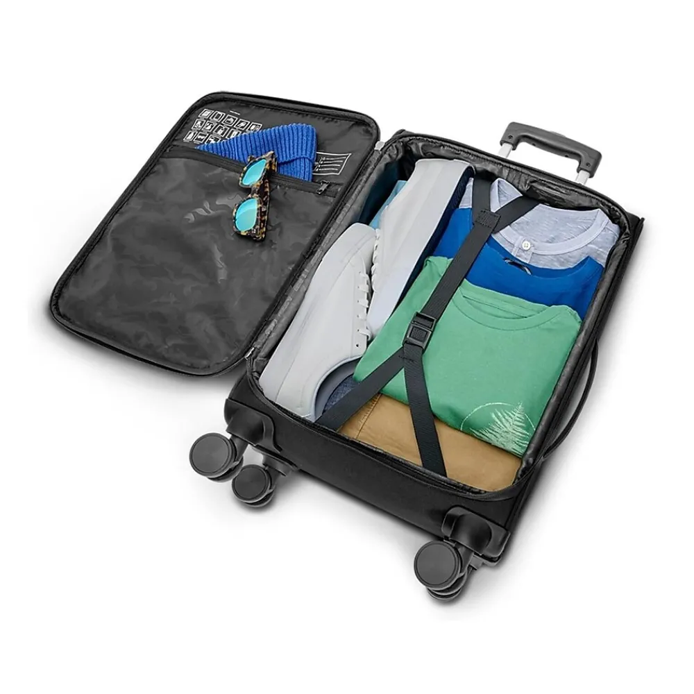 Re:treat 22" Carry-On Suitcase, 4-Wheeled Spinner, TSA Checkpoint Friendly, Black (UBN930-4)<Solo New York Hot