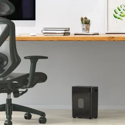 Online Staples 12-Sheet Cross-Cut Multi-Media Shredder (ST62151)