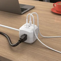 Staples TECH 5' Extension Cord, 3-Outlet, 14 AWG, White (ST62348)