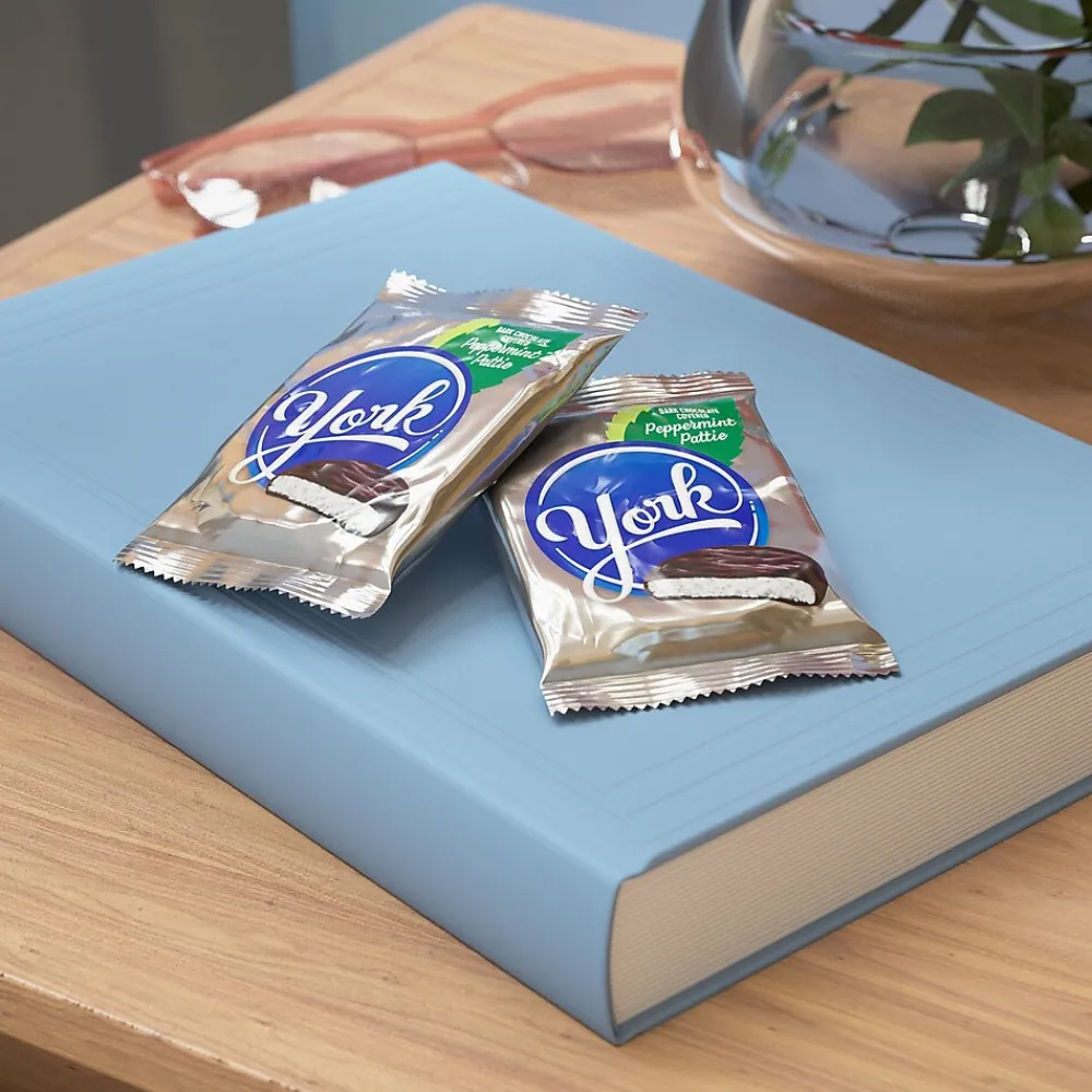 York Dark Chocolate Peppermint Patties Candy Packs, 1.4 oz., 36/Box (00330)